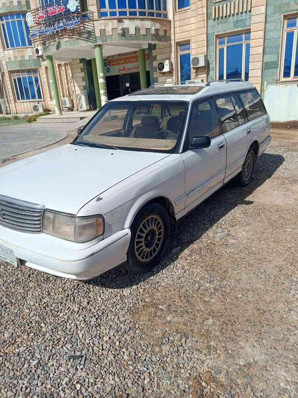 السلام عليكم سيارة للبيع نوع ارنب استيشن موديل 1991گير ومحرك ففتي 2500بأسمي السيارة السعر 35وبيه مجال رقم الموبايل ***********
