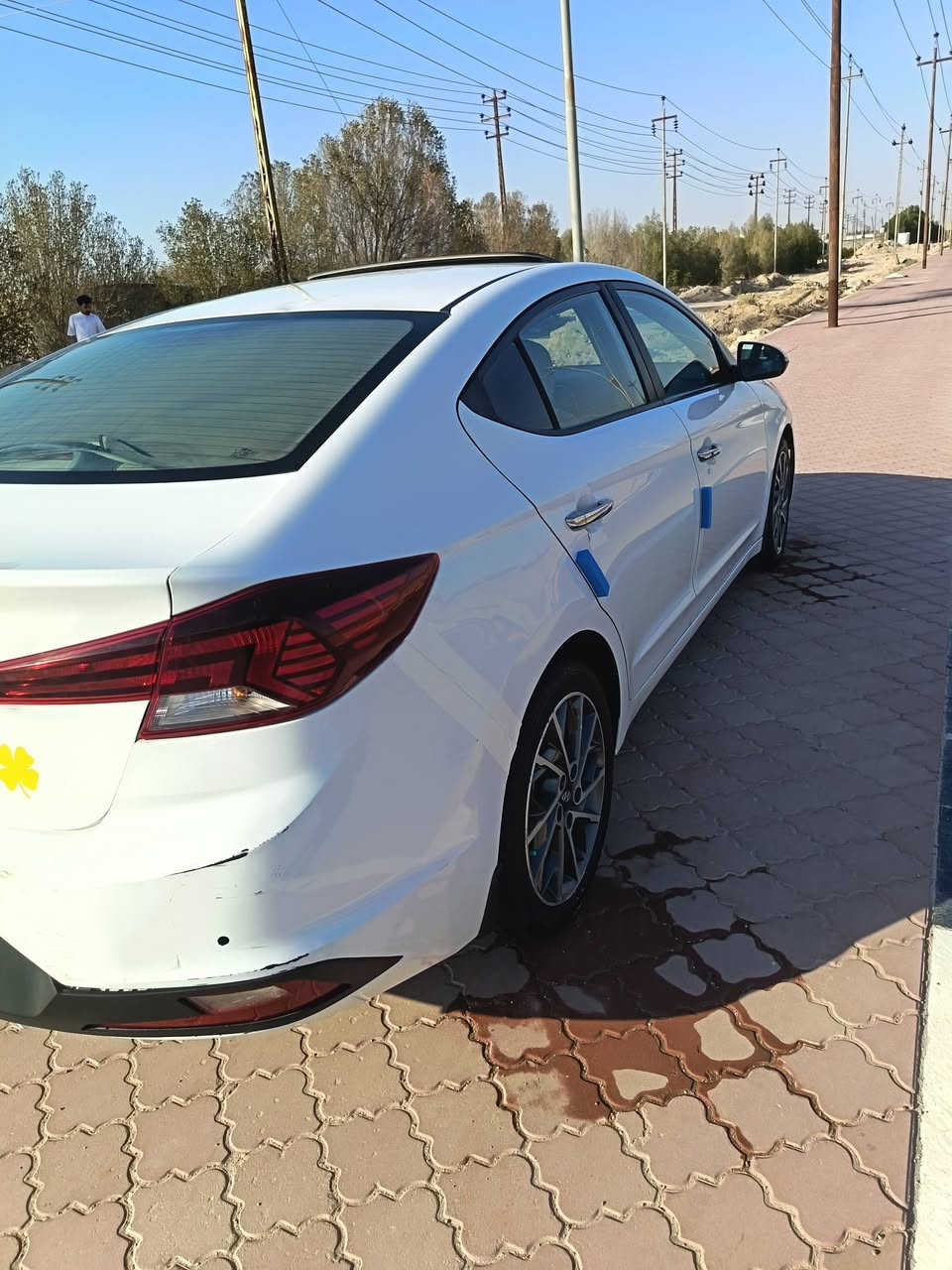 سلام عليكم ورحمة الله وبركاته سياره البيع انتره موديل 20 خليجي مكينه الفين دوش رقم بغداد تحويل ثاني يوم بيه صبغ بلمدكر الخلفي بصفحته صبغ ولباقي كفاله عامه حداده مكينه تبريد خير من الله سعر 140 وبيها مجال  سياره فول موصفات  واحد على واحد فتحه لاستفسار ***********
