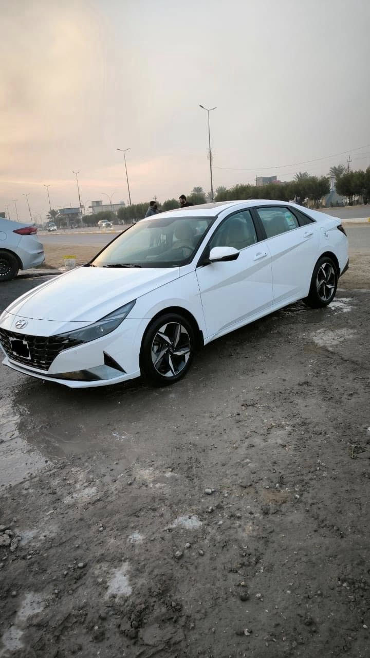 سلام عليكم ❤️
النترا 2023 خليجي رقم بغداد 😍فول مواصفات  مكفولة من المعجون وصبغ
كير ومحرك مكفولات من كلشي 
محرك 2000 
تبريد ثلج ماشية 105الف
السعر 182وبيها مجال بسيط تواصل خط او واتساب 
***********____***********

فول مواصفات/ من بصمة تشغيل/
تشغيل عن بعد/صدوق ينفتح عند القتراب/ 
تحديد مسار/ تحكم استيرن فول 
شاشه+ مانع انزلاق / يعني كامل المواصفات محرك 2000
الشراي يتصل 📱
