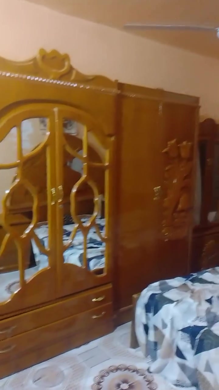 غرفا كامله ونضيفه مكاني ناصريه مركز حي اريدو السعر خاص رقم الهاتف ***********
