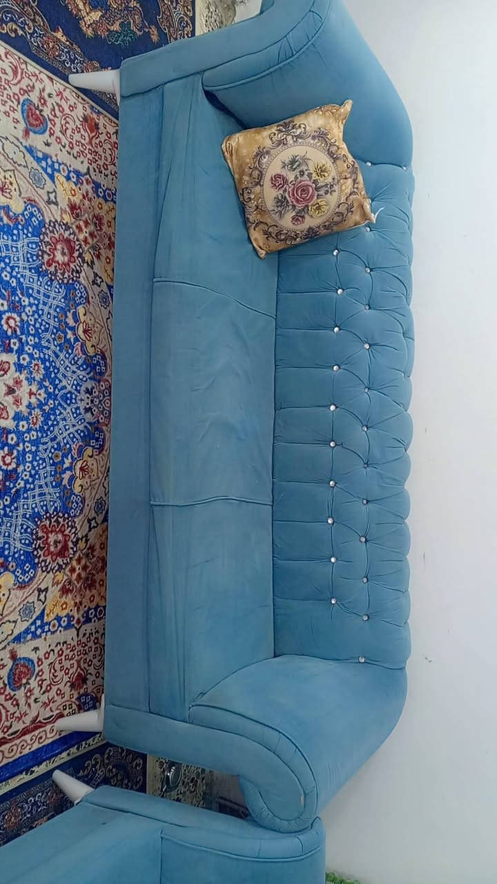 السلام عليكم تخم للبيع تزكام اصلي 10مقاعد سعر 225وبي مجال الاستفسار***********
