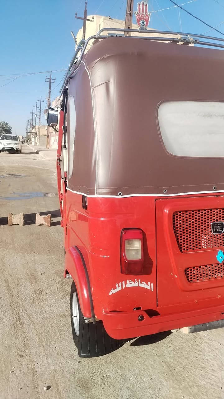 السلام عليكم
تكتك موديل ٢٢ شهر ١١ رقم وسنويه بسمي لوحات انكليزي تحويل ثاني يوم 
خير من الله التكتك
كفاله كشر ومحرك سبانه ما ممدوده عليه 
كفاله من البارد والحار والمعجون ولصبغ
سعر... خابرني ***********
ديالى الخالص
اخي اذا بس تعامل لا تخابرني رجائن
مثل ما واضح التكتك كفاله كفاله
