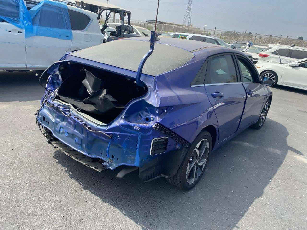 سلام عليكم
النترا ٢٣ وارد أمريكا هايبرد فول مواصفات بدون صبغ بدون أيرباك حادث جاملغ خلفي خفيف بارد فقط موضح بالصور كامله من كلشي أمانة الله ورسوله فلس واحد متصرف عليهه ماشيهه حاليا 27الف كم مكاني كاظميه أو شالجيه
السعر 170$ رجاءا أخواني كلشي أكو بالسوگ ألى يشوفهه غاليه و متعجبه يعبر المنشور ويسوي فضل 
*********** واتساب
