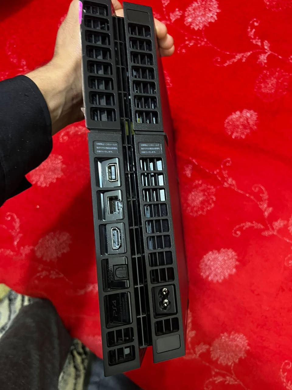 اعادة النشر بسبب الوعود الكاذبه 
جهاز بلي فور فات 
نضام 12.52 
مهكر 
نص تيره 
العاب 
فيفا بيس 
كريتوس حرب العالميه الثانيه 
حرب مهام 
GTA 
مع يدات ثنين اصليه وحده وتجاريه وحده 
الجهاز نضيف جدا مفتوح لغرض التنضيف فقط
210 
بغداد


**إذا كنت صاحب هذا الإعلان وتريد حذفه لأي سبب، رجاءا أرسل رسالة إلى الدعم الفني**