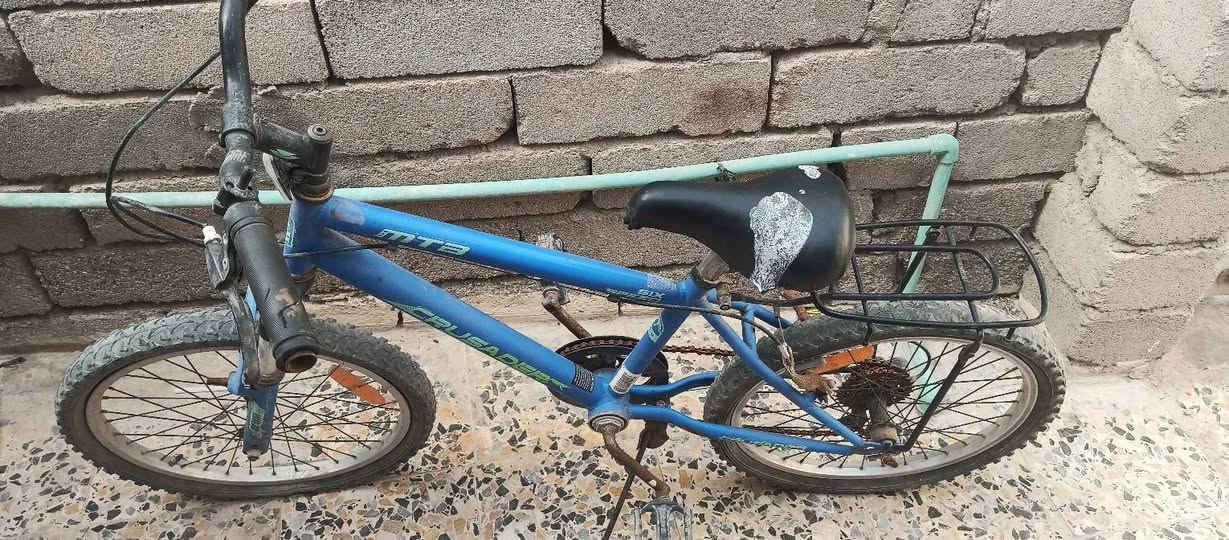 للبيع باسكل رادلة بس اتيوب امامي ٤٠وبي مجال.تنور عراقي ب٥٠وبي مجال.***********٤
