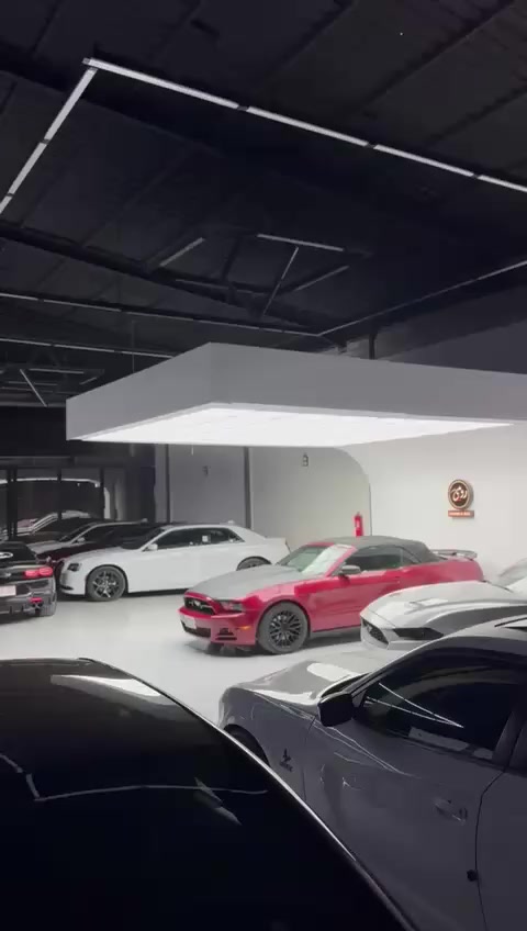 سيارة موديل 2012 رقم نينوى شرط التحويل بيها جاملغات الامامي صبغ السعر 90 وبيها مجال للاستفسار *********** أو *********** ملاحظة اني مكلف بل نشر
