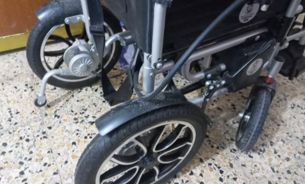 متاح عربانه ألكتروني بعده بلباكيت مامستعمله ع شرط السعر 700وبيه مجال لتواصل***********
