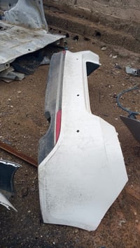 متوفر دعاميه كارنز خلفيه قطعتين   حاويه كامله متروسه بس بولش وشد   وتس...