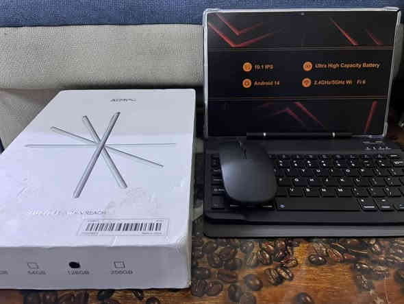 خلي سعرك واعلى سعر ابيع 
للبيع ايياد حجم كبير مع كامل ملحقات مع كيبورد + قلم + مع ماوس ذاكرة 128GB باقي المواصفات ب الصور *********** للمراسله واتساب
