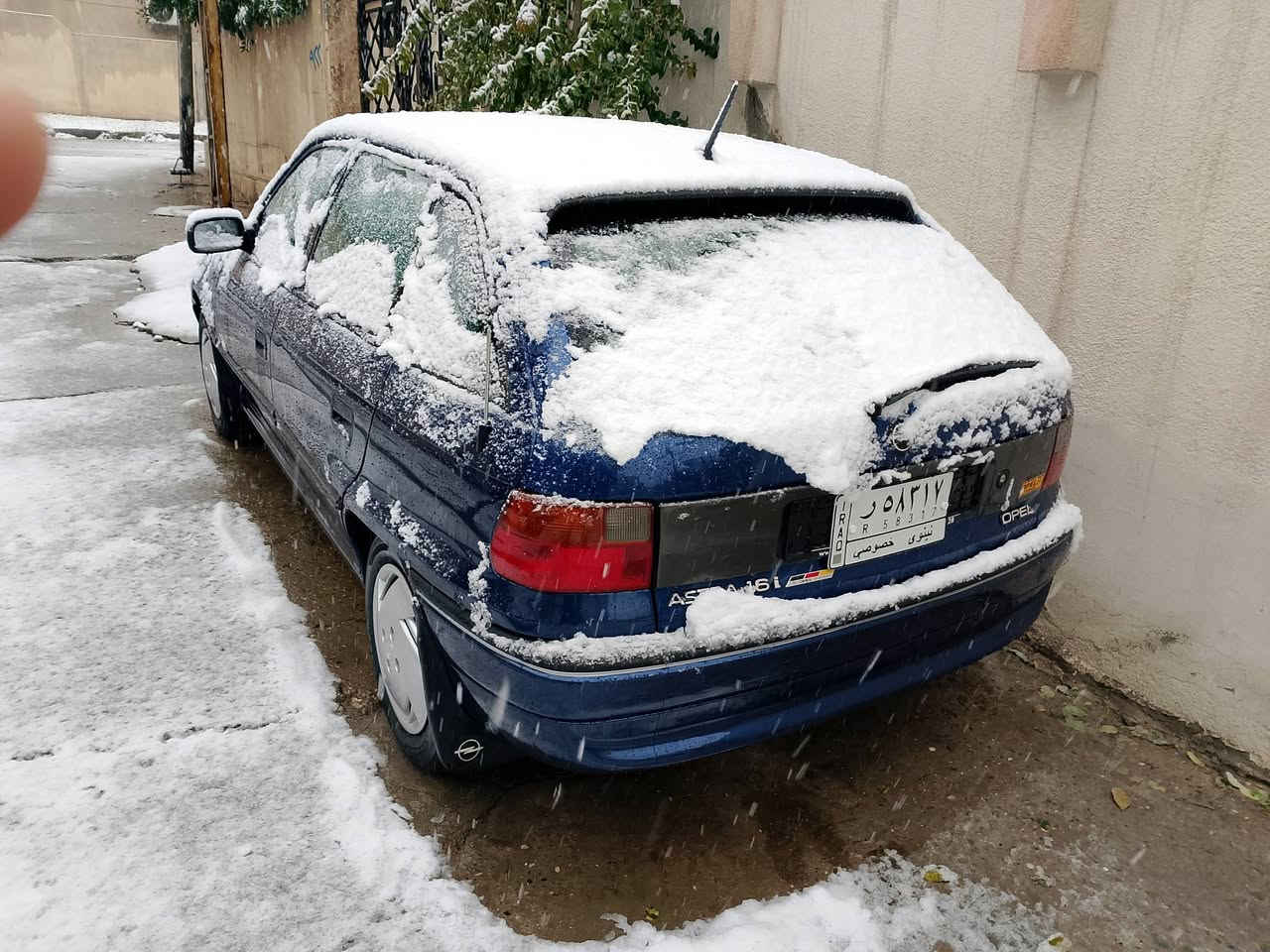 السلام عليكم أوبل استرة موديل 1993حجم 16 تصليح دوائر سيارة بلاديه على وضع شركه كلها كاربون بانزين ورقم نينوى وشرط التحويل مشروع وطني سنويه الى 2028 رقم التلفون: الكورك:***********
 الأسيا:***********
