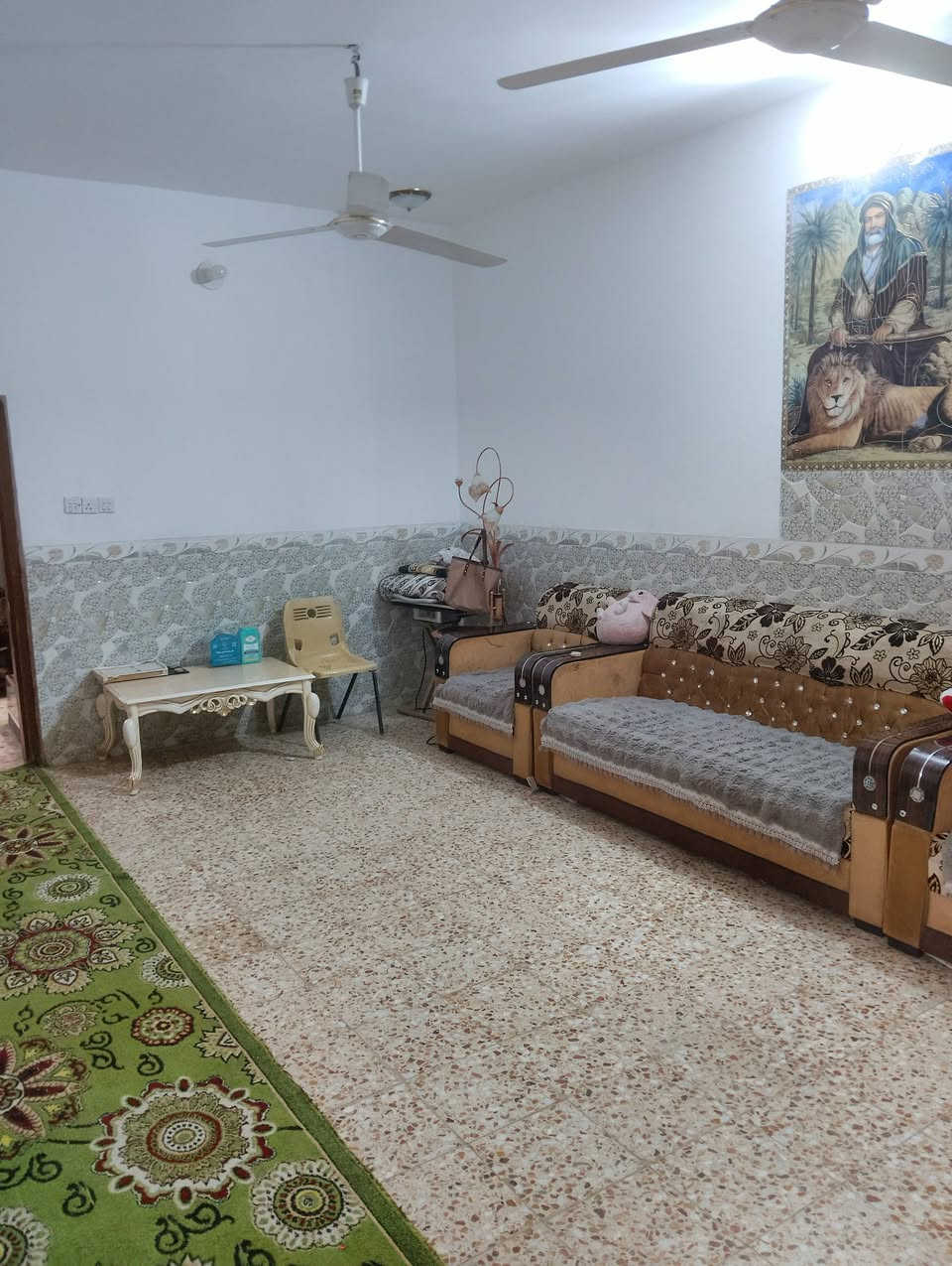 بيت للبيع المساحة 150 متر 📍الموقع كربلاء طويريج حي المستقبل يحتوي على ستقبال وصاله ومطبخ وصحيات خارجية وداخليه وغرفتين نوم
📢للاستفسار اكثر مراجعة مكتب ابو فهد 
📞 للاتصال على الرقم التالي 
📞***********
📞***********
