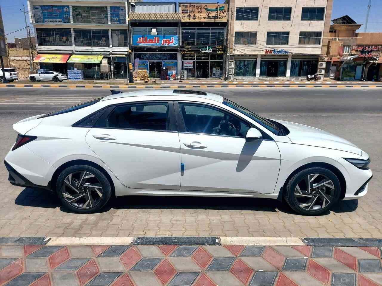 سلام عليكم
النترا 24 خليجي
محرك 2000
فتحة سقف
بصمة تشغيل
تشغيل عن بعد
كاميرا وحساسات امامية وخلفية
رقم بغداد بأسمي تحويل مباشر
ماشية 30 الف
مكفولة السيارة عدا الرصعة بالباب خلف السائق الموضحة بالصورة
السعر 190
مكان السيارة بالنجف
للتواصل ***********
