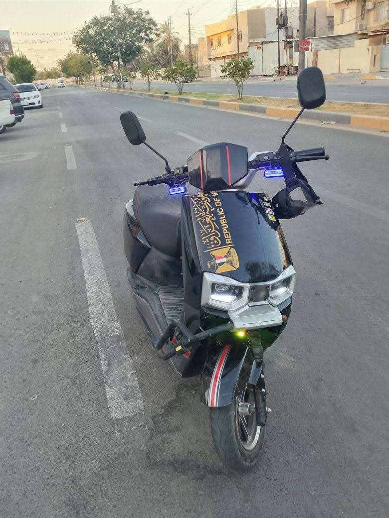 دراجه شحن لبيع بيه نقوصات خفيفه كماليات و هورن ماله يشكل فقط و سعره اب 450 و بيه مجال لشراي اداريي بل سعر و الرقم *********** و مكاني بغداد العامريه شارع المنظمه قرب ماركت الغيث أو مترو كنت
