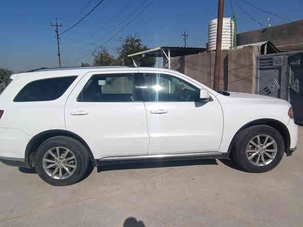 دورنكو. 2018  للبيع
اسم_السيارة : دوج دورنكو

#الموديل: 2018
#اللون: ابيض
#اللوحة: رقم بغداد بسمي
منظومه غاز  
#حادث_السيارة : جاملغ امامي  عكس السايق   بدون دواخل خفيف
_____________________________
#الــمــواصــفـــات :-
 محرك 6 سلندر 3600
 كشنات جلد اصلي غرفه بيجي
 كاميرا دواره ستيرن كهرباء

 تبريد خير من الله ثلج
 لايت زنون + كشاف
 
 منافذ USB امامي خلفي
 
 نضام سبورت 
 نضام ABS مانع انزلاق
 بصمة 2 باب 
 تشغيل بصمة 
 طقم تاير جديد
 تدفئة كشنات + تبريد

 هيترات بالمري
 حساس خلفي اصل 
 كشنات حضن

 رادار امامي خلفي جانبي سياره فول الفول الأخير 
تفضل خاص
للتواصل هذا رقمي 
***********
 صوره كامله مع الحادث
