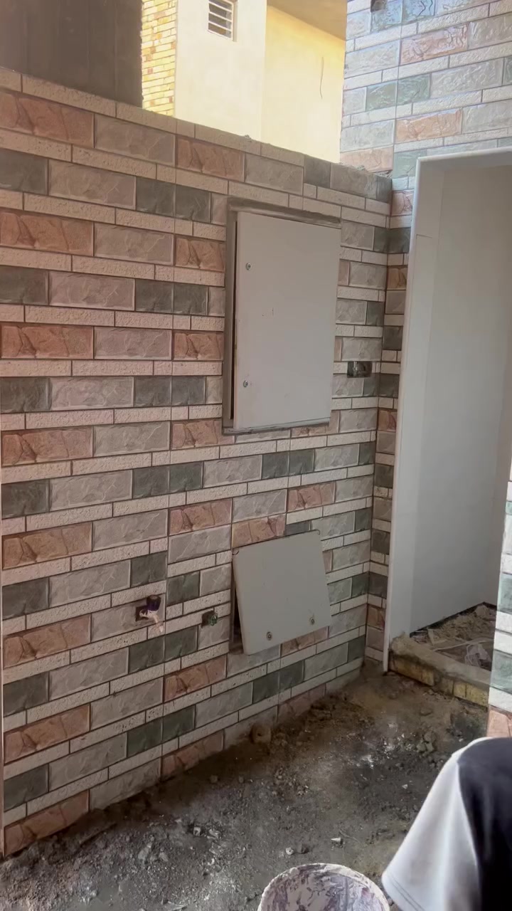 خلفه سراميك جداري ارضي متفرغ حاليا ***********
