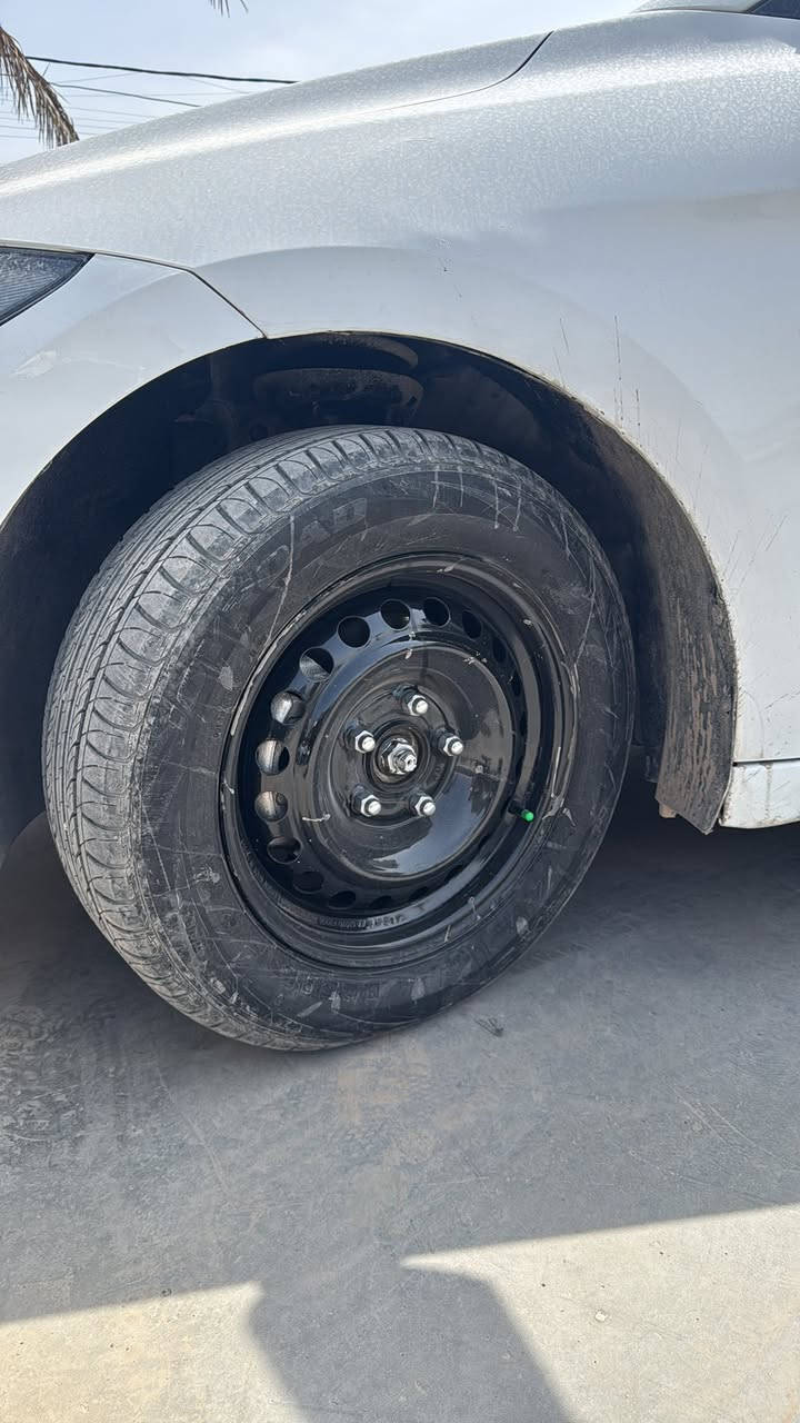 سلام عليكم عندي هاذا الويل حديد اريد مراوس بوريلكب 17 16 مو مشكله شنو العندك نزله مكاني بغداد العامريه مصار شهر من شديتهن امانت الله تخم تاير جديد بيه ***********
