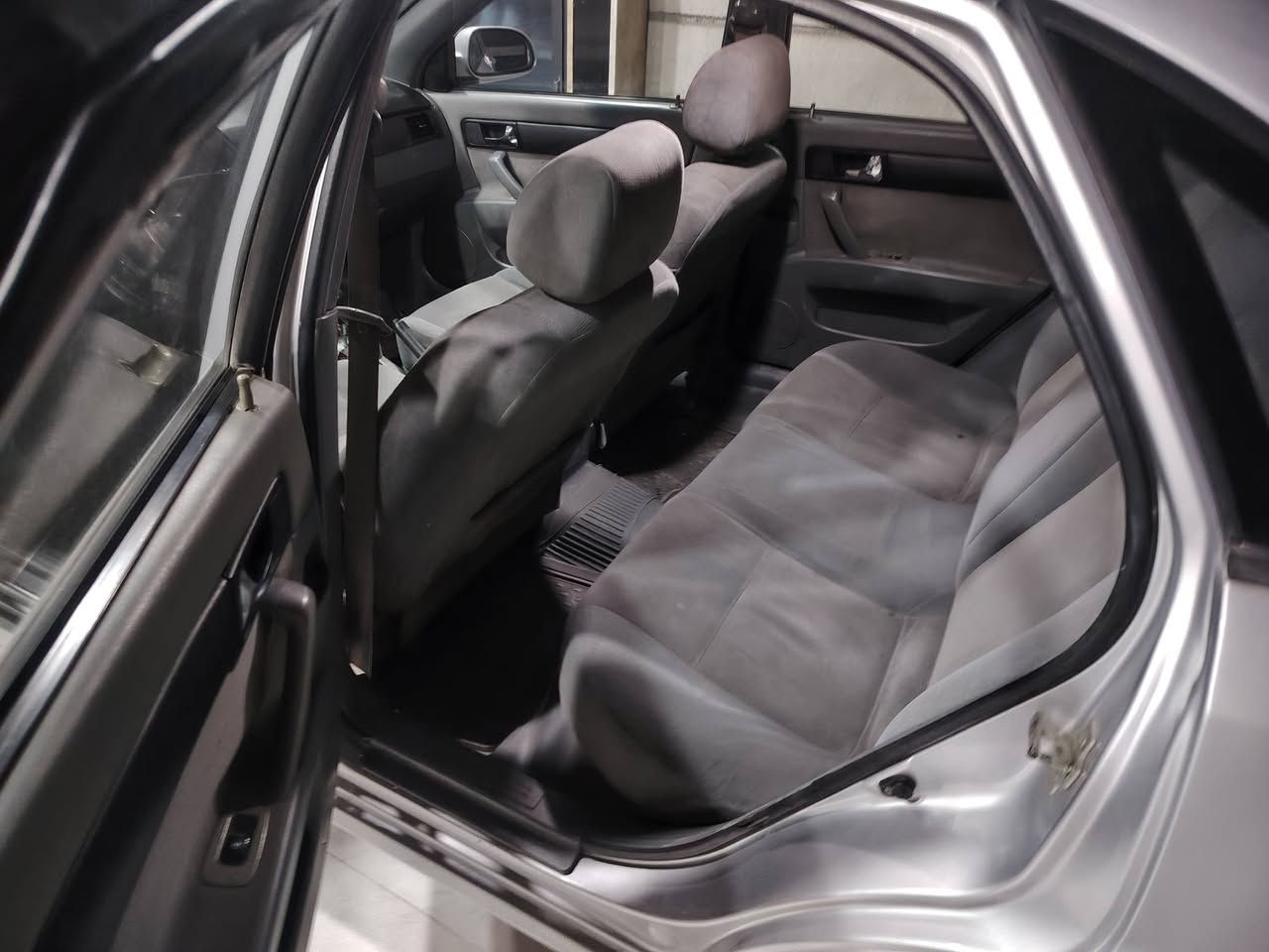 اوبتره2009 سياره بيها صبغ باب سكن خلفي او شبر بل هلال فقط بيها تعديل بارد مكانين فقط سياره انطيك كير محرك بشرط بيها بطاقه بانزين سنويه منتهي صاير سنه او هزه قبل سبوعين سويته جديد مسويله ادامه كامل للمحرك او صدر امامي خلفي او طايرات جديد اربعه يعني مابيها مصرف سعره 78بيها مجال للشراي هاي رقم موبايل ***********
