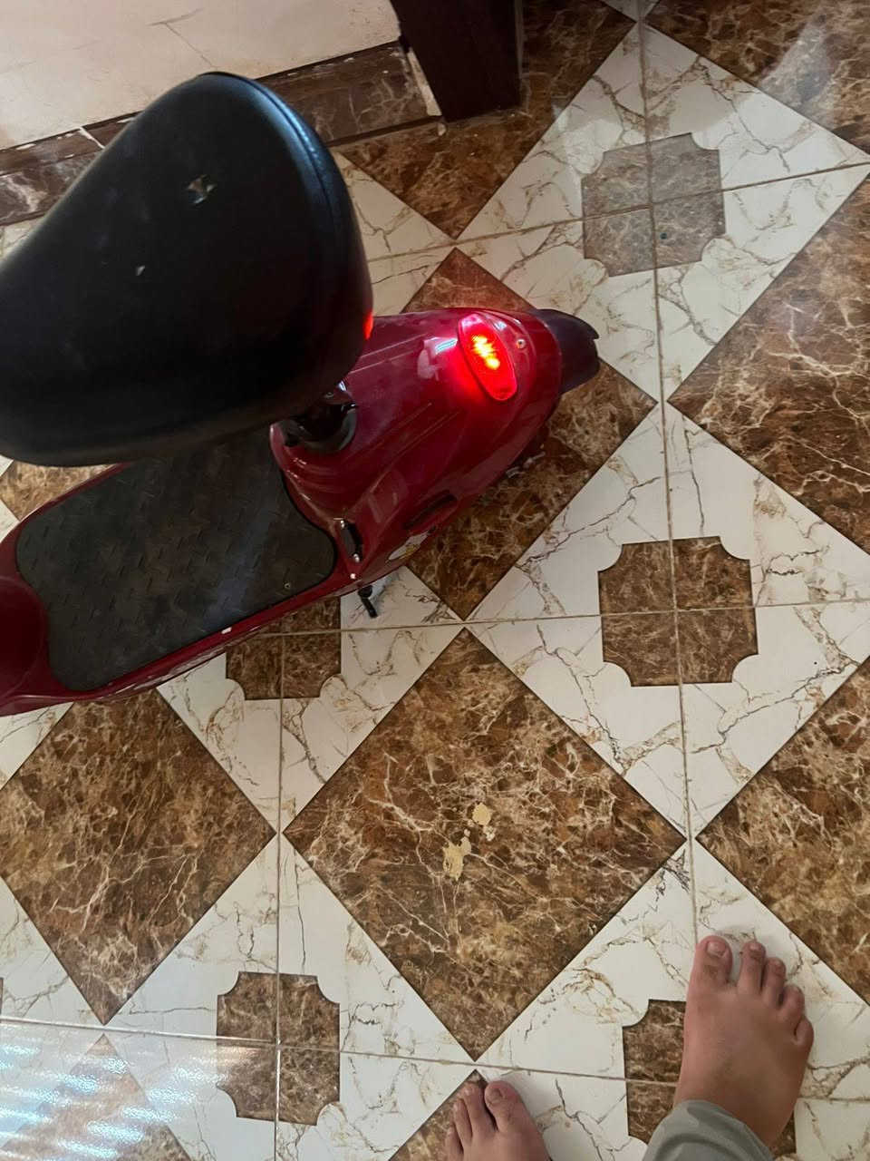 موطور شحن للبيع فول سويج لايت عالي ناصي هورن كامل مع ملحقاته ويا سله بعد جديد شاحنته ويا سعره 200وبي مجال@لجميع


**إذا كنت صاحب هذا الإعلان وتريد حذفه لأي سبب، رجاءا أرسل رسالة إلى الدعم الفني**