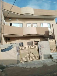 المربع الذهبي • ١٥٠م • طابقين