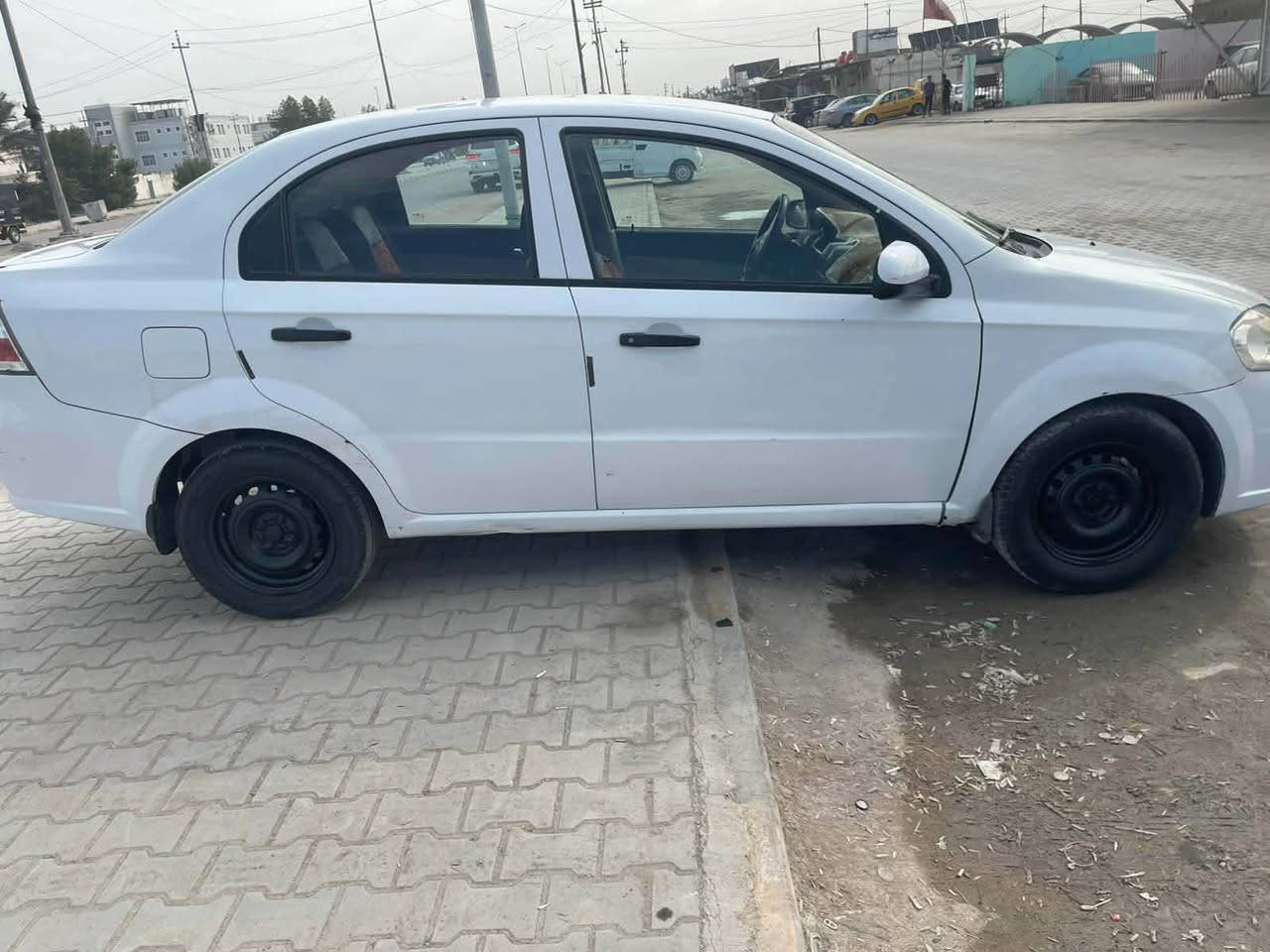 افيو مديل 2011 رقم بغداد مو جودة بالنجف 
السيارة كلش جديدة مال جناي دواخل كهربائيات حدادية كير محرك كلها مكفولة شرط الفحص بيها مكانات صبغ بدون اي ضربة اثر دحجات وشخوط فقط سعرها 69 وبيها مجال للاتصال فقط 

0781 020 1013 النجف, العراق
