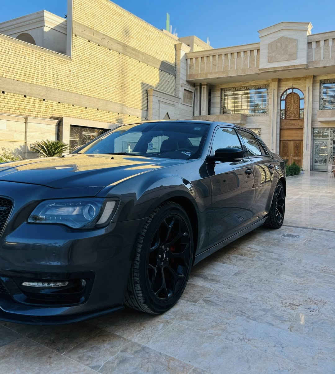 السلام عليكم 🔥😎 بيع مراوس شنو عندك نزل 
كلايسلر اوباما  2016 امريكي 
شاصيها مرفق ب المنشور 
رقم بغداد انكليزي تحويل مباشر ب اسم المشتري 
عداد المسافه 93 الف mil
المواصفات 🔰 S 
بصمه ابواب وتشغيل عن بعد 
سقف بونراما 
بجم عريض 
كشنات كهرباء 
كشن السائق خزن مومري 
شفتات ب الستيرن 
نقط عمياء 
شاشه كبيره 
مقاعد جلد 
تبريد قطعتين 
وبعد بيها مواصفات 

 📍 مكان السياره / بغداد الكاظميه 

📦لمعرفة السعر اضغط على رقم 1 في التعليقات 👇🏻✉️

📞 ***********

📞 ***********
