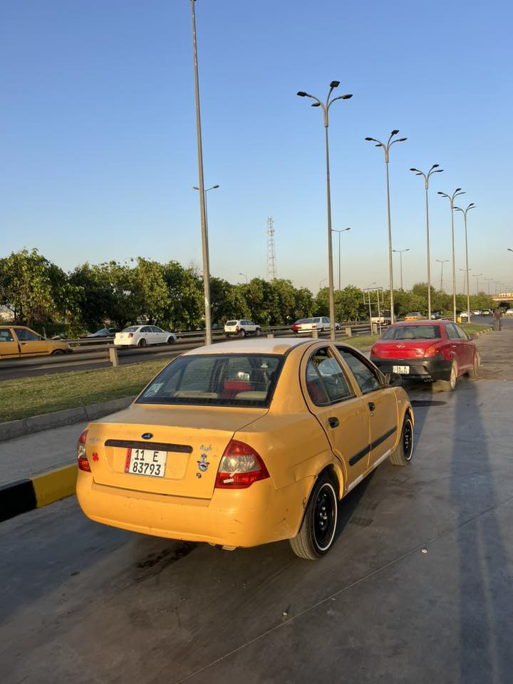 طيبه ٢٠١٣ 

مكينه ستوه مجفته جديده
كير صدر كله جديد 
سياره حلوه كاعده
شاشه 
كهربيات كله شغله

لبيع 
او 
مرواس 
***********
اتصل بيك خير تدلل
