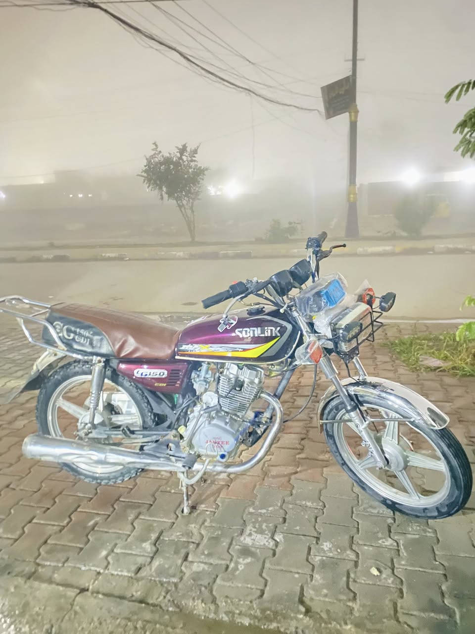 ‏سلام عليكم جاني موديل 20 مفتوح معمر جديد السعر 375 فقط واتساب ***********
