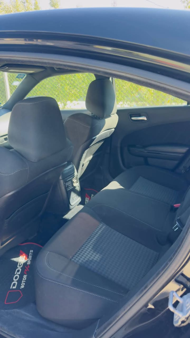 السلام عليكم اخوان للبيع فقط جارجر جتي موديل ٢٠اصل حادث جاملغ وبنيدتبديل وربع الجاملغ الثاني رش بدون فتح ماشيه ٧٢ مواصفات شاشه جبيره كامرة دواره شفتات ستيرن كشن حضن دكمه سبورت حساسات جاهزة من كلشي بس بيهة صوت خفيف بلشفت مال المشط رقم بغداد الجديد بسمي مكاني بابل ***********
