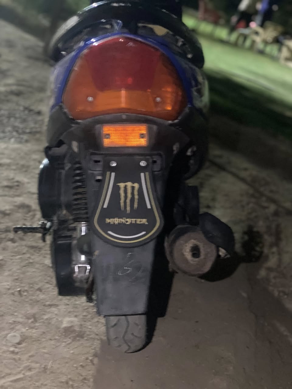 السلام عليكم ماكس عدله للبيع 120 الرقم ***********مكان بغداد المحموديه السعر 450وبيها مجال بسيط
