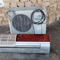قطعتين سبلت موجوده2قطعتين للبيع رقم الهاتف 07777646264 تواصل على هذا ا...