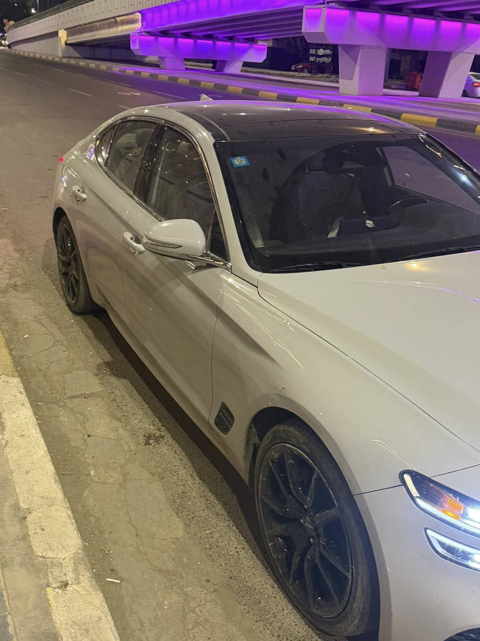 جنسنز جي٧٠ موديل ٢٢ ماشيه ٣٠ فول موصفات صور الحادث مرفوقه مع الصور السعر ٢١٥ العنوان بغداد شارع حيفا  الرقم التلفون ***********
