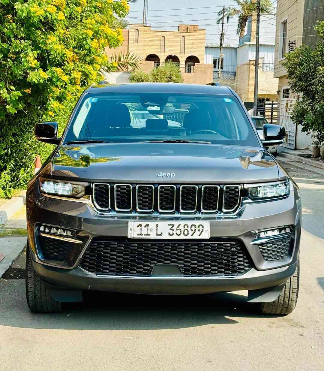 السلام عليكم 
جيب لمتدد موديل 2022 
5 راكب قصيره ماشيه 72 الف 
(رقم بغداد سنويه باسمي )
وارد امريكي مكفوله كفاله عامه او صور امريكا موجوده بل منشور دعاميه اماميه مفتوحه او نفسه راجعه او ع فحص وين ميحب المشتري السياره كلش جديده او ما بيه اي نقص 
مواصفاته :- بصمه ،كشنات جلد ،شاشه كبيره، حساس خلفي ،رادار امامي خلفي جانبي، جنطه كهرباء. كشنات كهرباء .تحديد مسار .اوتو ستوب .لد امامي خلفي .لايت زينون عالي ناصي ،دشبول ديجيتال 
مكان السياره المنصور 
السعر (285) ورقه 
***********
