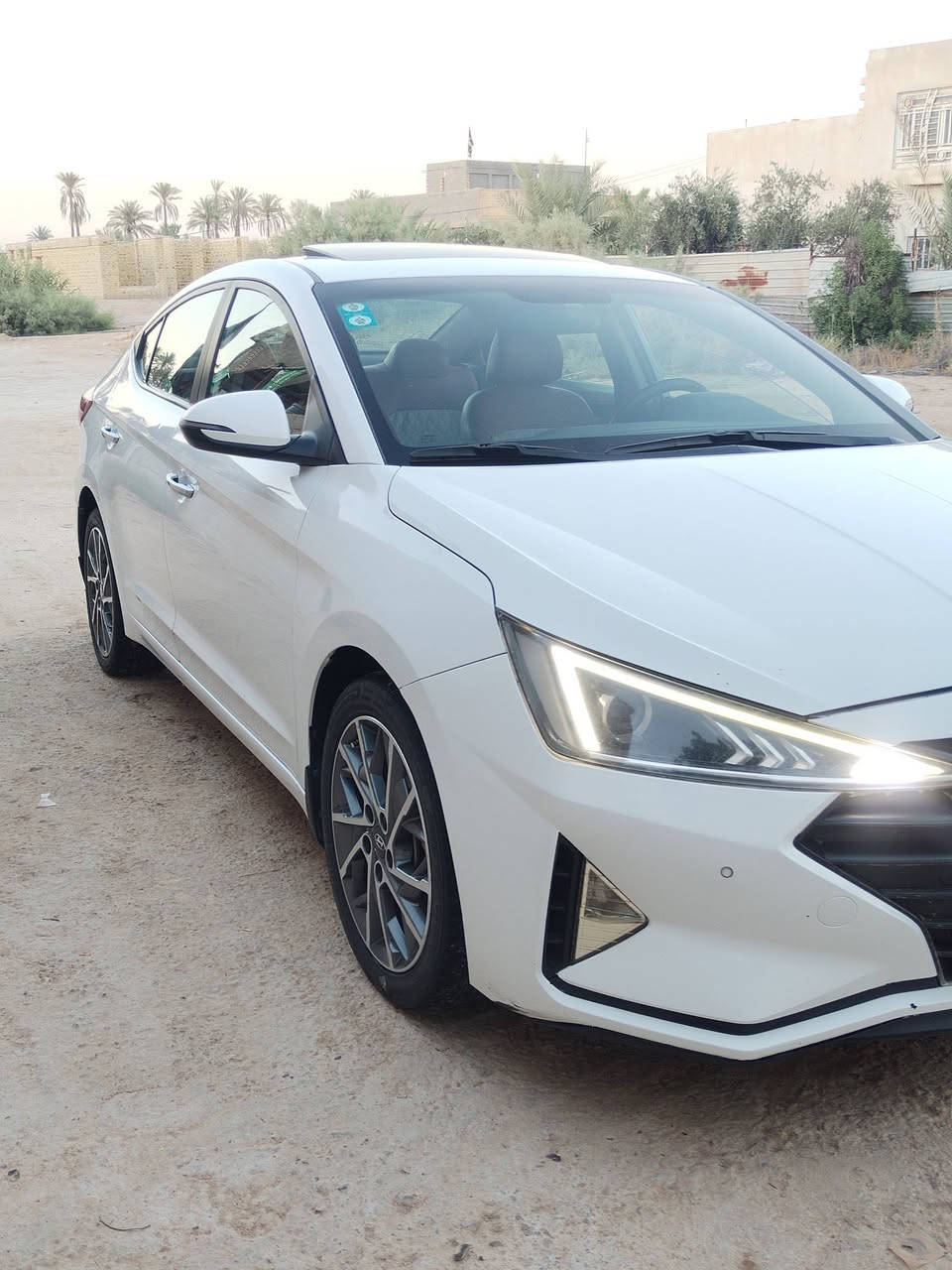 سلام عليكم النترا 2019 خليجي رقم بغداد انكليزي بسمي تحويل مباشر ماشيه 70 كفاله عامه
فول مواصفات واحد علئ واحد Lmeted. لمتد فول

محرك 2000 دوش +فتحه سلايت +شاشه كبيره

مري شفط +تحكم ستيرن جهتين +حساسات امامي خلفي يمين يسار +كاميرا أمامي خلفي +تبريدقطعتين +داخل صاج +انضمة قياده 4+بصمه تشغيل وابواب +

عدد بصمات 2+مرئي شفط +سياره جديده بمعنى الكلمه

ملاحظه سياره (مكفوله كفاله عامه احله من الصوره)
السعر 158 وبيه مجال 
مكان السياره(كربلاء طويريج)

الاستفسار رقم ***********
