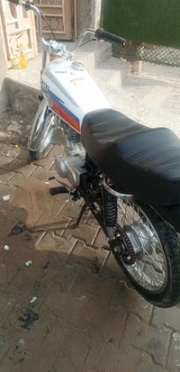 دراجة ناما • موديل 2023 • أوراق أصلية