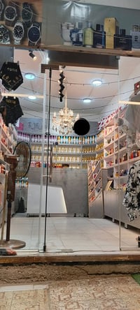 محل عطور وحجابات • بضاعة كاملة • ١٧٠ نوع تعبئة