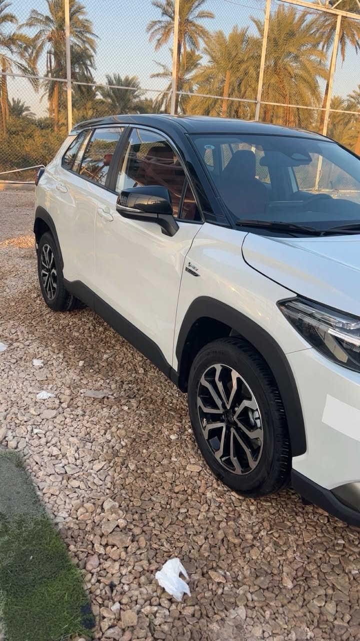 تويوتا فرونت لاندر ( تو كلر ) 2025
هايبرد محرك(  4سلندر ) 2000🔥

سياره رقم بغداد بسمي جاهزه 

🔅الموصفات

بصمة ابواب +بصمة تشغيل

فتحه سقف سلايد روف

كراسي جلد اسود + مغلف دوشمة الحفاظ ع سياره 

كرسي كهرباء 

صندوق كهرباء 

كامره خلفية دواره 

ويل كب اسود رياضي 

رادار امامي 

تحكم ستيرن 

مثبت سرعه + سياقه ذاتيه

اريل نفكيشن

كشاف LED

لايت عدسات بشكل مميز 

سياره بحالة وكالة ممشى 3000الف 

البيع او مراوس حسب القناعه

العنوان المثنى -السماوة 

الاستفسار اتواصل ع رقم ***********
