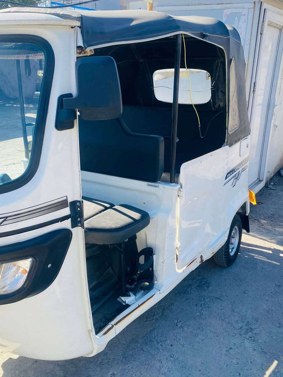 السلام عليكم من رخصة الادمن المحترم 
تكتك موديل ٢٢جاهز رقم بصره غير متواجد ع فيس اي استفسار الاتصال ع هذا الرقم ***********
