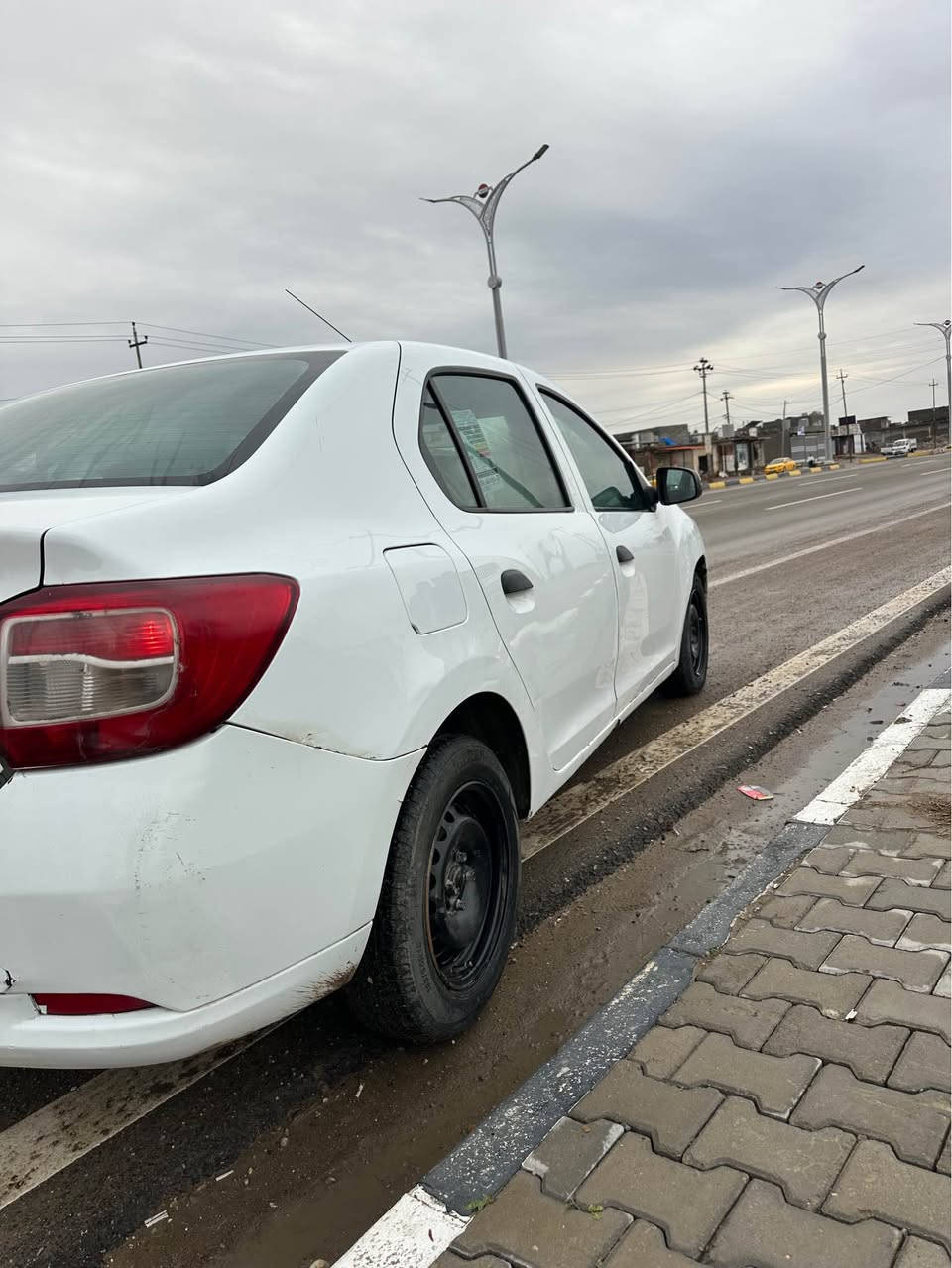 رينو سمبوله ٢٠١٦   گيرتوماتيك مكينه  به شه رت نه سه رف نه بخاري هيجي تي نيه هه موو گياني به شه رت  يه ك دنيار مه سرفي تيه نيه ساردو گه رم هه ردووكي ئيش اكات ره قم سه نه وي ٢٠٣٠  به شه رت ته حه ويل وكاله  به شه رت 
  سعر ٧٥ مه جال

***********
*********** أربيل, العراق
