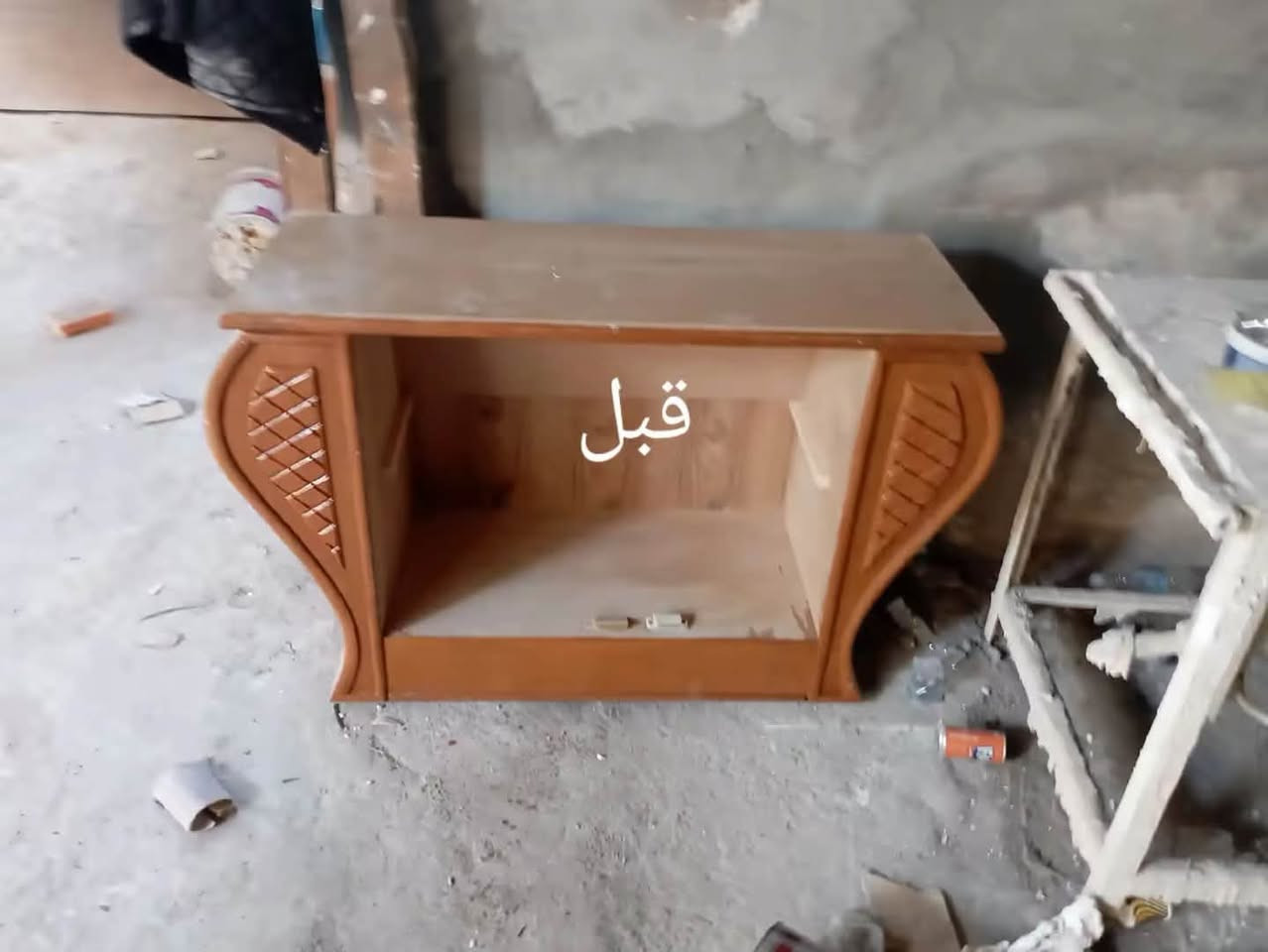 عملنا لهذا اليوم تغير غرفه من اللون الصاج إلى اللون الأبيض شغل درجه أولى ويوجد لدينا كافه الألوان    وهذا رقمي ويوجد عليه واتساب 
  ***********
