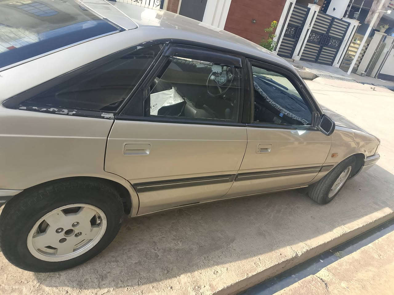 السلام عليكم مازدة ٦٢٦ ٨بخ محرك جديد كصه وتبريد جامات كهرب وباتري جديد وزوج تايرات الامامي جدد.. و٥ويل كب ورقم مسطرة باسمي وكابريته جديده.. بلا دعمه  صبغ عام جماليه والسعر ٤٥ والشراي يتصل ***********
