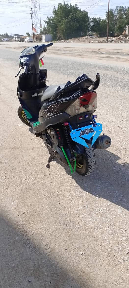 السلام عليكم
دراجه ماكس عدله للبيع الدراجه خير من الله
مكينه ما مفتوحه ونعومه تخبل مال جناي والله بطله بس يرادله شوي ادامه شغلات بسيطه مثل جوزه سويج وترتيب كهربائيات بس 
السعر 450 الف
***********
 مكاني نجف اي تفاصيل واتساب 💖
