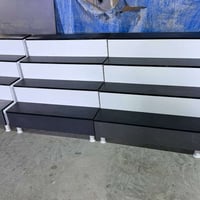 عارضه مدرج عدد ٣ ارتفاع ٩٠سم نزال ٨٠سم عرض متر ؤبيها خزن عرض البايه ٢٠...