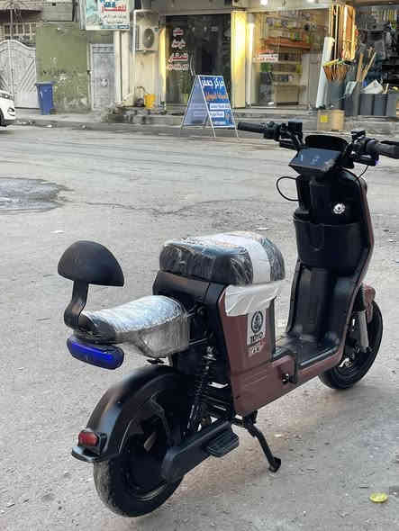 السلام عليكم دراجة ريان  R10 
2025 
5بطاريات جدد
بصمه تشغيل عن بعد 
دبل اشاره 
لايت عالي ناصي 
منفذ يوسبي 
بيها نظام R
السعر 350  وبيها مجال 
العنوان بغداد بلديات 
الرقم ***********
