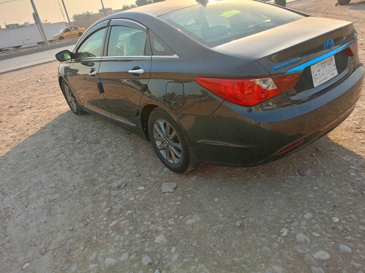 سلام عليكم سوناتا للبيع 2013وارد امريكي ضررهه بس بنيد رقم بغداد سنويا مجدده سيارة باسمنه السعر دفتر وخمسة وبيها مجال سيارة جاهزة من أي نقص العنوان واسط العزيزية الاتصال ع رقم الهاتف ***********
