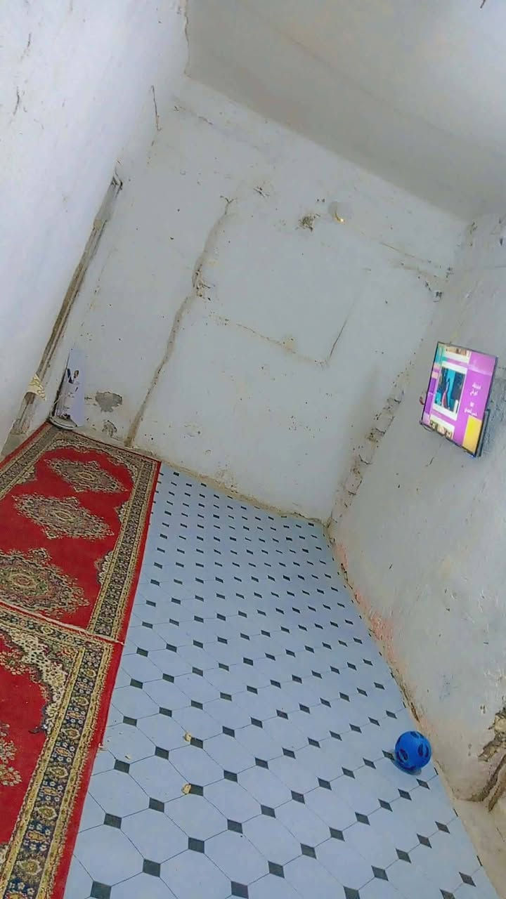 بيت حواسم للبيع 125متر في حي قاهره الثانيه يحتوي ع غرفة وصالة واستقبال ومطبخ وصحيات وطارمه وترك


**إذا كنت صاحب هذا الإعلان وتريد حذفه لأي سبب، رجاءا أرسل رسالة إلى الدعم الفني**