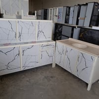 كاونتر ارضي ١٫٥م • مرمر • توصيل مجاني بغداد