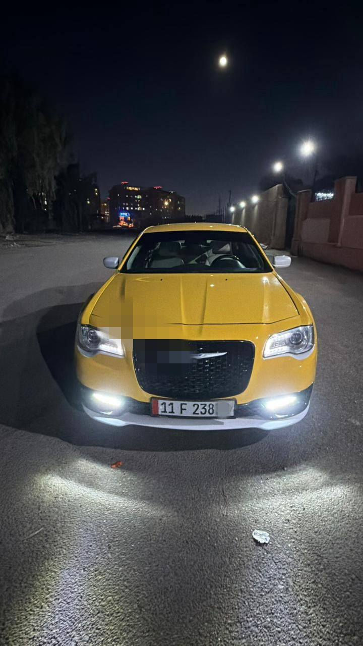 السلام عليكم اوباما 2020 مواصفات تورن رقم بغداد باسمي جاهزه بيه خط بغداد بصره ومصفره هيئه ماشيه ١٤٣ الف ميل حادثه بس شويه بالدعاميه الخلفيه وطاك ارباك البرده الباب  الخلفي حداديه اكسل كله جديد اصل ٢٠٢٠ لا معاليه ولاشي مشدود عليه منظومه غاز ٦٠ لتر وصرفه خير من الله للاستفسار الاتصال على *********** السعر ٢٧٥ $ يعني دفترين وخمسه وسبعين ورقه
