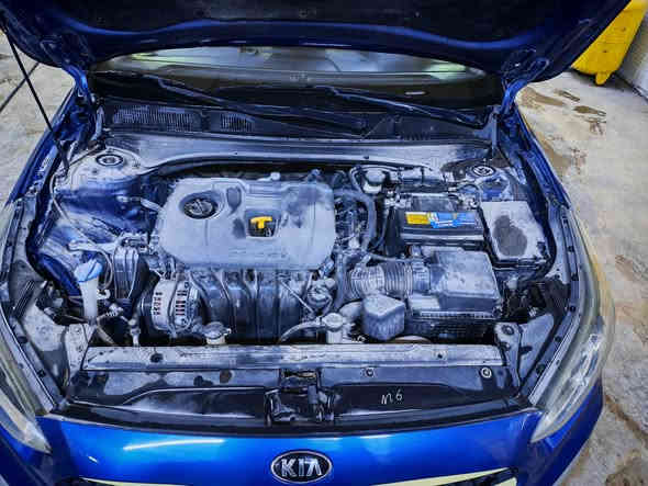 فورتي ١٩ كندي رقم بغداد كير AT مكينه ٢٠٠٠ جاملغ وبنيد تبديل يعني قطعتين بيها بارد ببن الجامغ والباب ماشيه ٨٤ الف كيلو تخم تايرات جديد منظومه تبريد جديده لايتات led كشاف عدد ٢  السعر ١٣٠ وبيها مجال للطيبين السياره بااسمي سنويه جديده وهزه تحويل ثاني يوم ***********
