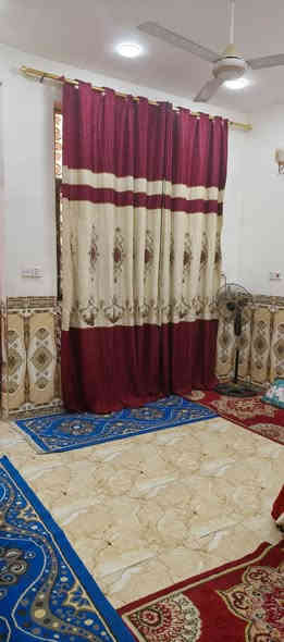 السلام عليكم
للبيع بيت حي الاسراى الزراعي نهايه شارع الصب مساحه150م غرف نوم عدد2 صاله مطبخ استقبال حمام صحيات خارجيه السعر75وبي مجال للأستفسار***********
***********
