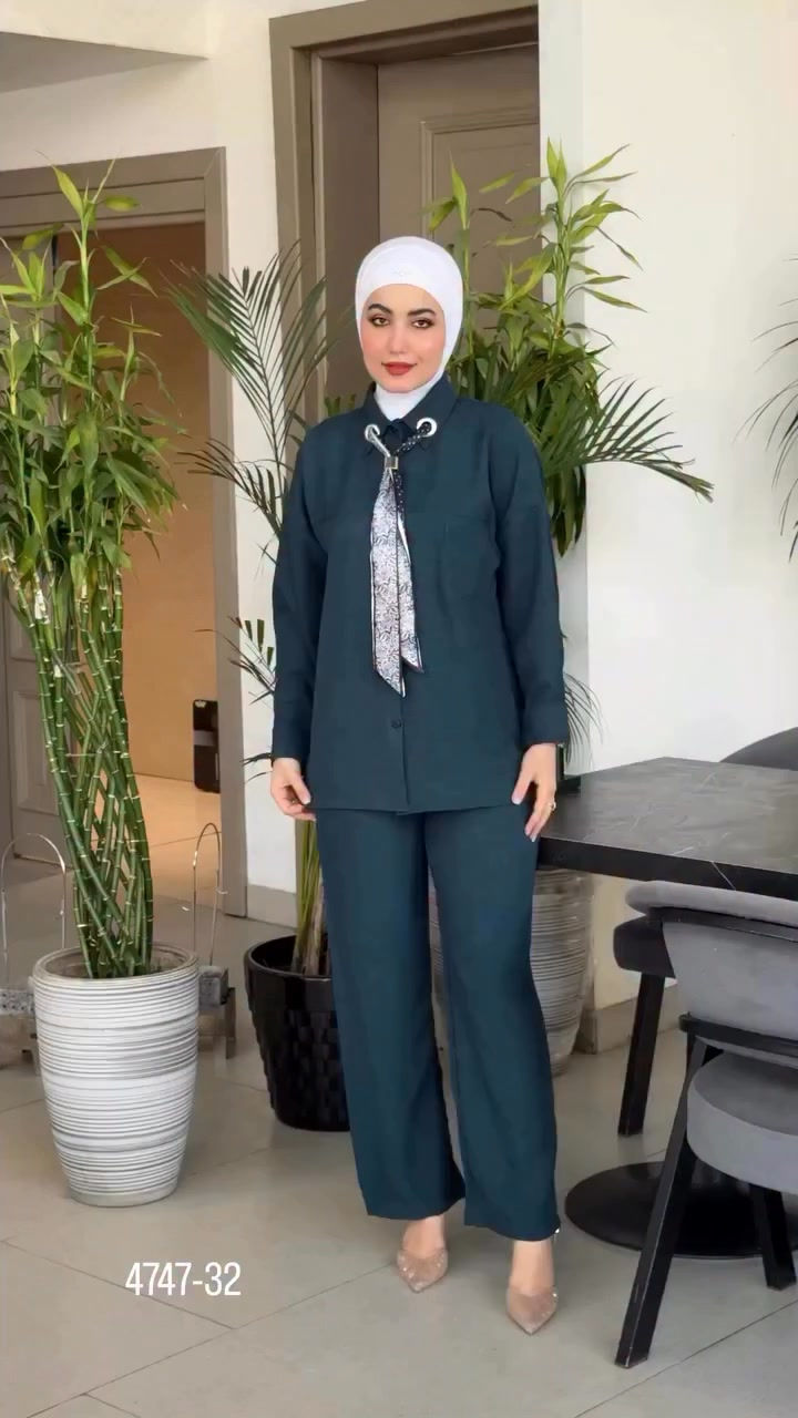 سوت بنطرون مع سكارف 
قياسات من 38 الى 46
قماش كتن تركي ناعم 
طول البنطرون 100 سم 
طول القميص 76 سم⁩
يوجد توصيل لجميع المحافظات العراق 
اي اختلاف بالموديل عن الصورة لا تستلمونة ونكون ممنونين منكم
للحجز و الاستفسار مراسلة الصفحه او الاتصال على الارقام *********** واتساب او فايبر
يتوفر بيع جملة
